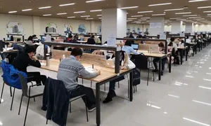 Sinh viên đại học hàng đầu bị siết dùng AI tạo sinh Sinh viên đại học hàng đầu bị siết dùng AI tạo sinh