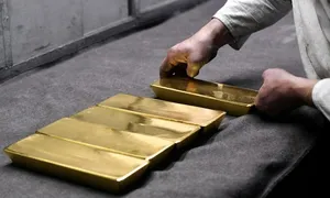 Goldman Sachs lùi dự báo thời điểm giá vàng đạt 3.000 USD Goldman Sachs lùi dự báo thời điểm giá vàng đạt 3.000 USD