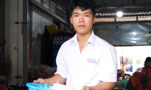 Nghị lực của chàng trai 19 tuổi học lớp 9 Nghị lực của chàng trai 19 tuổi học lớp 9