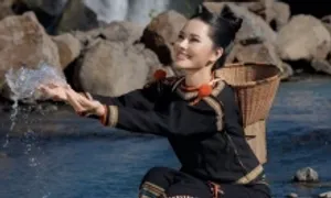 Cô gái Ê đê thi Hoa hậu Hoàn vũ Việt Nam Cô gái Ê đê thi Hoa hậu Hoàn vũ Việt Nam