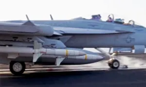 Tiêm kích Mỹ mang cấu hình vũ khí hiếm gặp khi đối phó Houthi Tiêm kích Mỹ mang cấu hình vũ khí hiếm gặp khi đối phó Houthi