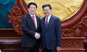 Việt Nam tặng Lào công trình xây dựng bệnh viện 3 triệu USD Việt Nam tặng Lào công trình xây dựng bệnh viện 3 triệu USD