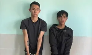 Hai nghi can cướp tài sản của người phụ nữ bị bắt Hai nghi can cướp tài sản của người phụ nữ bị bắt