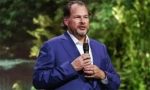 CEO Salesforce: 'AI đang đảm nhiệm 30% công việc của công ty' CEO Salesforce: 'AI đang đảm nhiệm 30% công việc của công ty'
