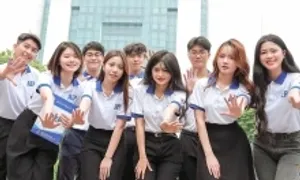 Đại học đầu tiên công bố đưa tiếng Anh thành ngôn ngữ thứ hai Đại học đầu tiên công bố đưa tiếng Anh thành ngôn ngữ thứ hai