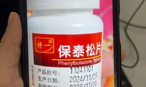 Uống thuốc cấm 'trị đau khớp', bốn người bị nhiễm độc Uống thuốc cấm 'trị đau khớp', bốn người bị nhiễm độc