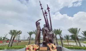 Bộ Quốc phòng gắn biển cụm tượng chuyên gia Liên Xô, Cuba
