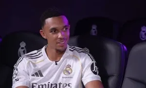 Trent Alexander-Arnold bị loại khỏi tuyển Anh Trent Alexander-Arnold bị loại khỏi tuyển Anh