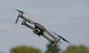 Mỹ sẽ siết nhập khẩu drone và xe tải Trung Quốc Mỹ sẽ siết nhập khẩu drone và xe tải Trung Quốc
