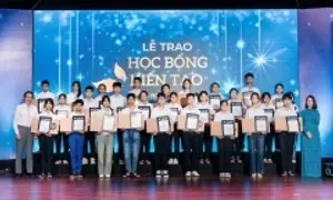 Vinschool trao học bổng cho hàng trăm học sinh cả nước Vinschool trao học bổng cho hàng trăm học sinh cả nước