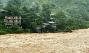 Sông Nho Quế dừng đón khách vì lũ lớn Sông Nho Quế dừng đón khách vì lũ lớn
