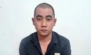 Người lái ôtô tông đối thủ, lao vào quán nhậu bị bắt